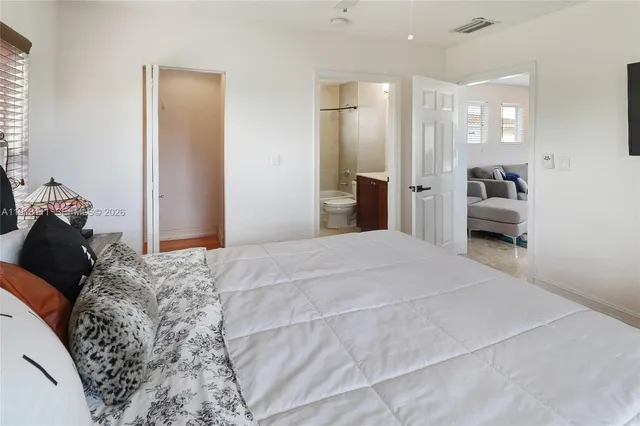 $6,300 | 601 Northeast 11th Avenue, Fort Lauderdale, FL 33304