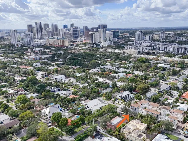 $6,300 | 601 Northeast 11th Avenue, Fort Lauderdale, FL 33304