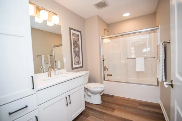 $430,000 | 1118 Harbor Court, West Bend, WI 53095
