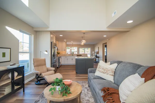 $430,000 | 1118 Harbor Court, West Bend, WI 53095