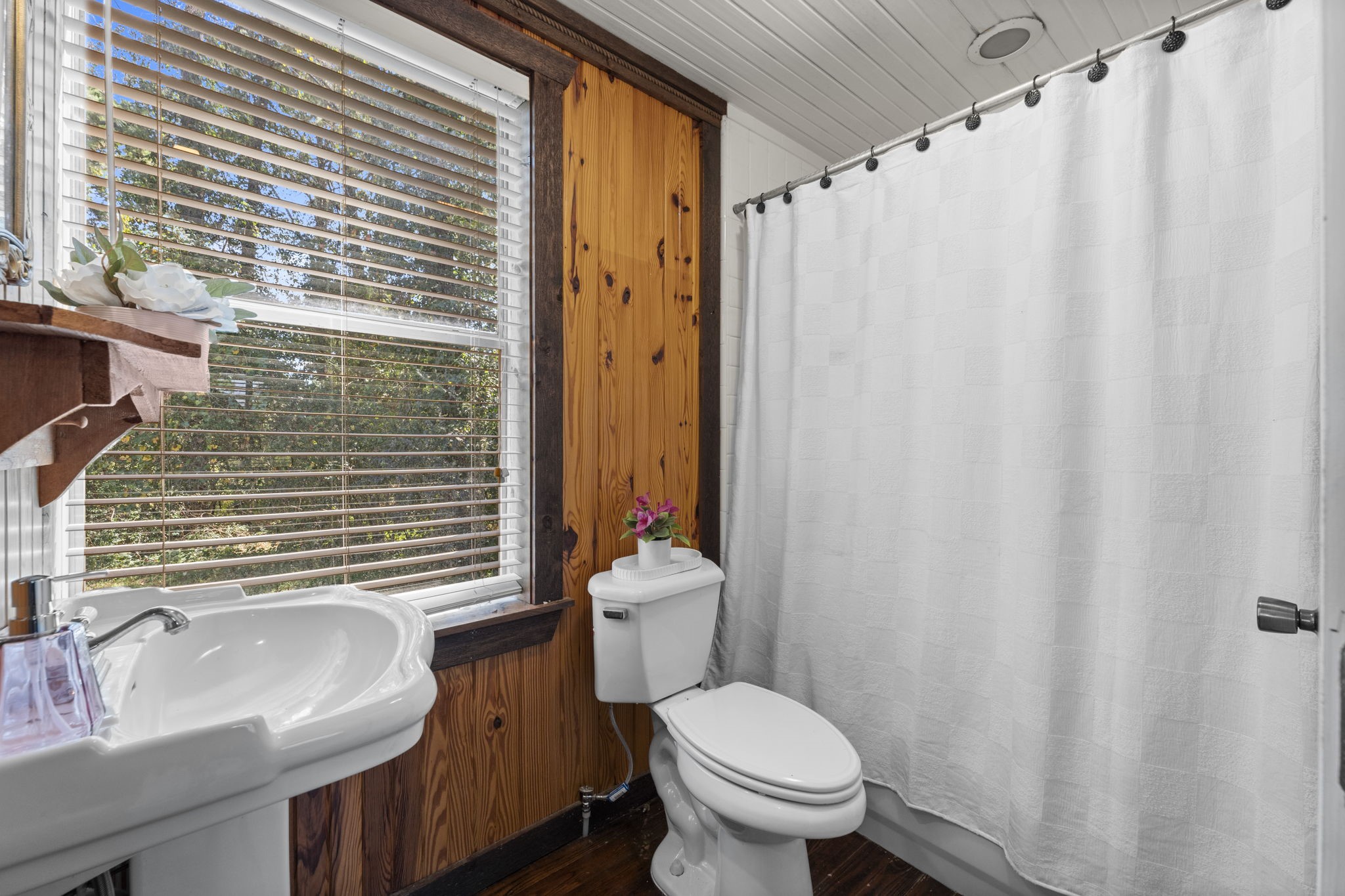 1534 Virgie Community Road Magnolia, TX 77354 - Photo 40 of 50 Your guest will enjoy the convenience of the pool house bathroom.