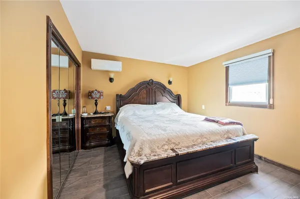 $7,500 | 289 Cottage Walk, Ocean Beach, NY 11770
