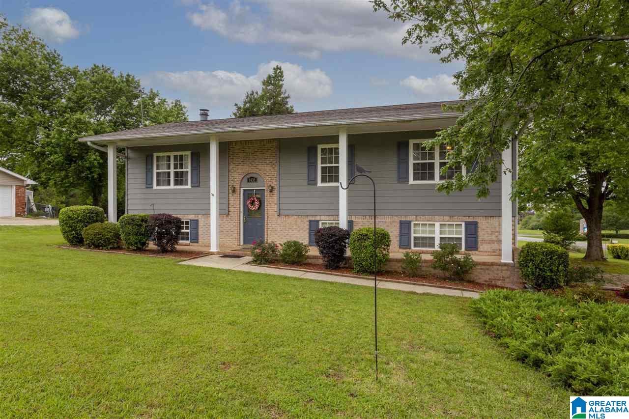 1430 Edgefield Lane Bessemer, AL 35023 - Photo 3 of 36