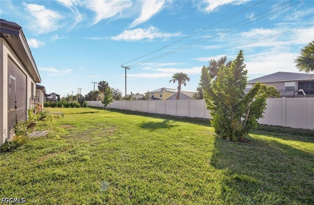 11348 Canopy Loop Fort Myers, FL 33913 - Photo 23 of 43