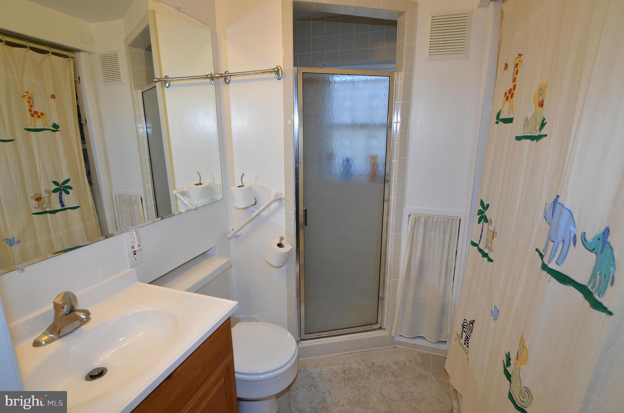 111 Cedar Road Severna Park, MD 21146 - Photo 16 of 28 Bath