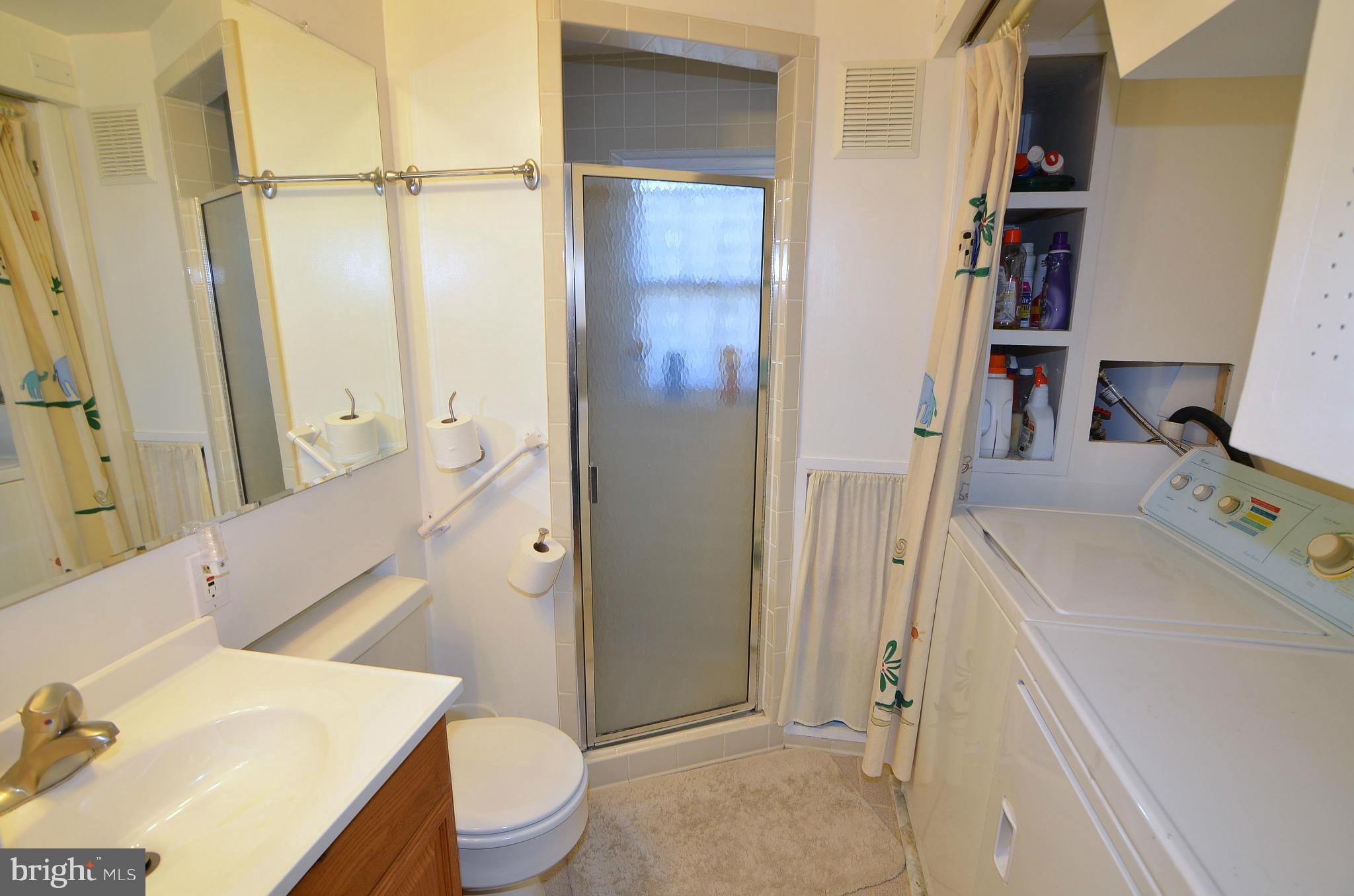 111 Cedar Road Severna Park, MD 21146 - Photo 17 of 28 Bath