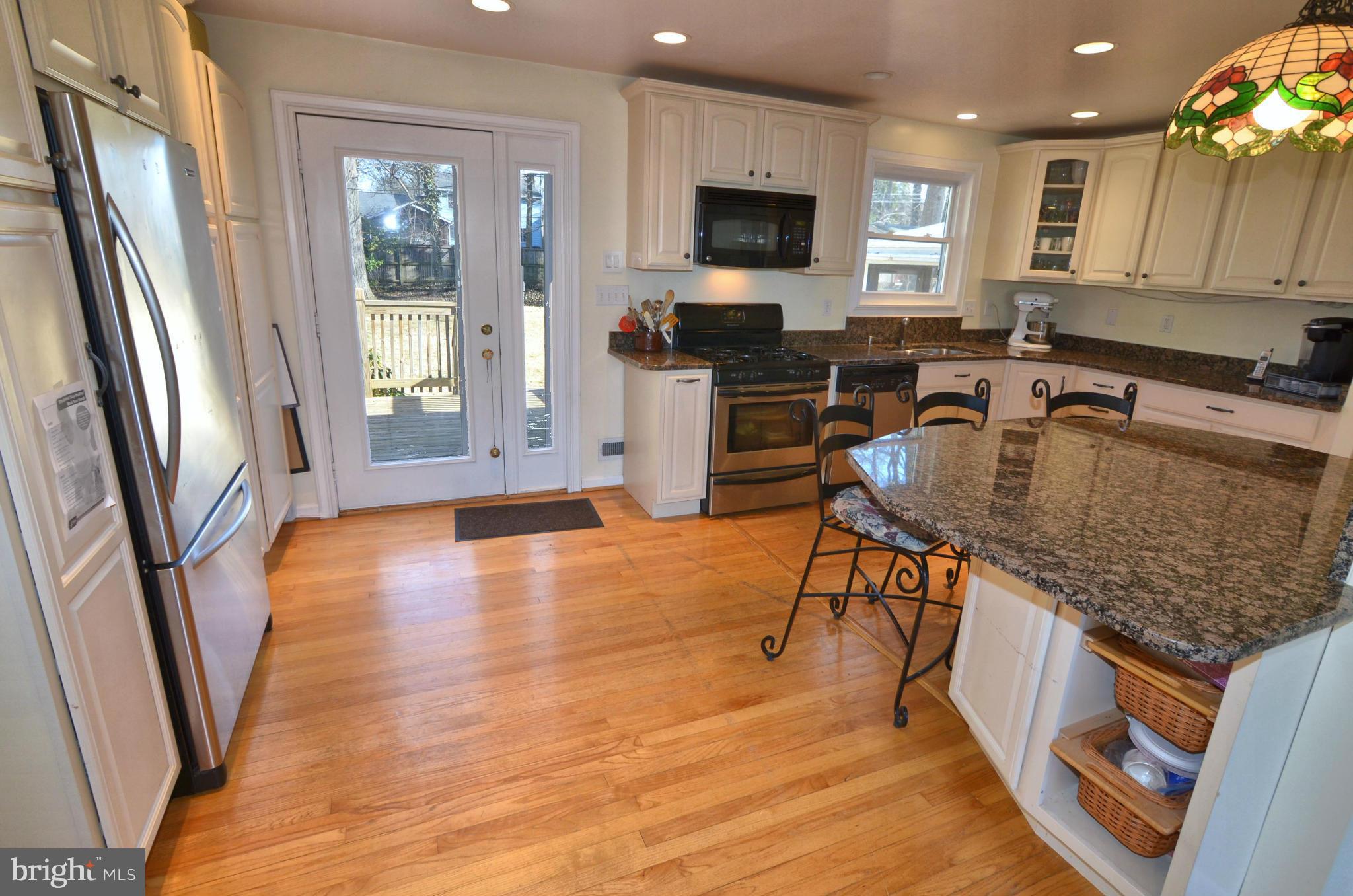 111 Cedar Road Severna Park, MD 21146 - Photo 9 of 28 Kitchen