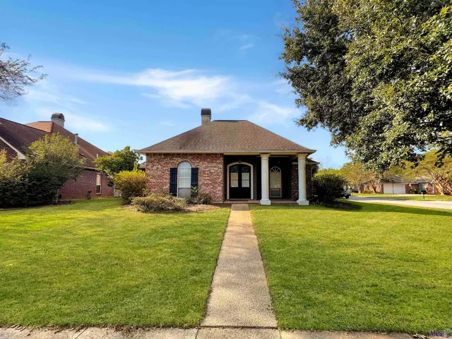 $279,500 | 17755 Ridge Park Avenue, Baton Rouge, LA 70817