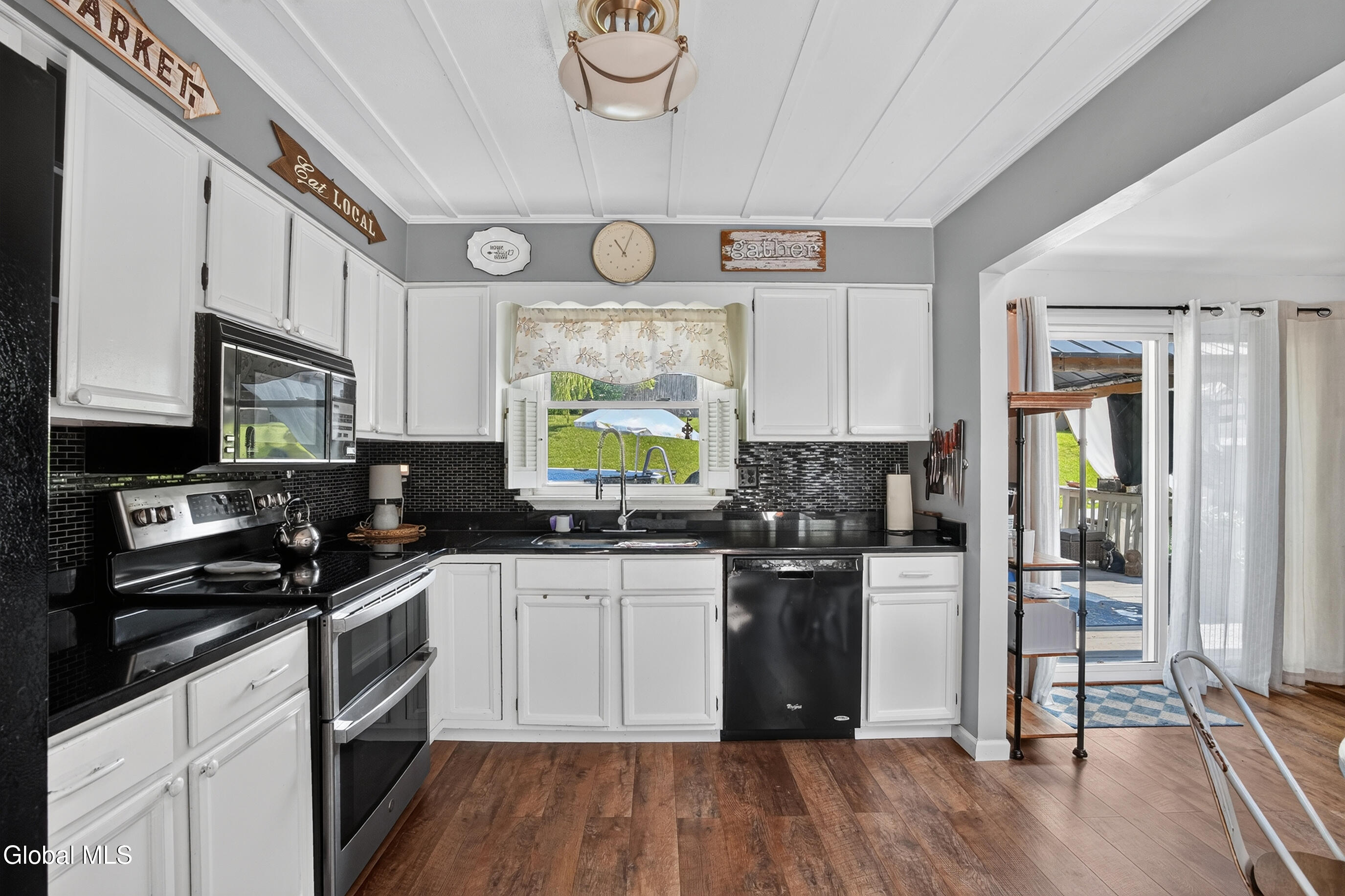 45 Sage Road Waterford, NY 12188 - Photo 18 of 37 027-45-Sage-Road-Waterford-NY-12188