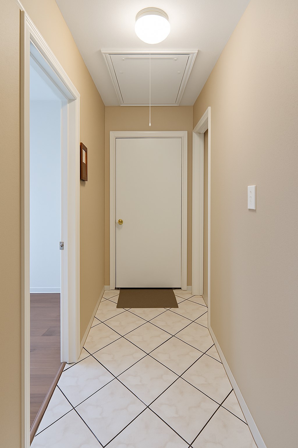 3335 Bandell Drive Houston, TX 77045 - Photo 3 of 16 a view of a room & utility room
