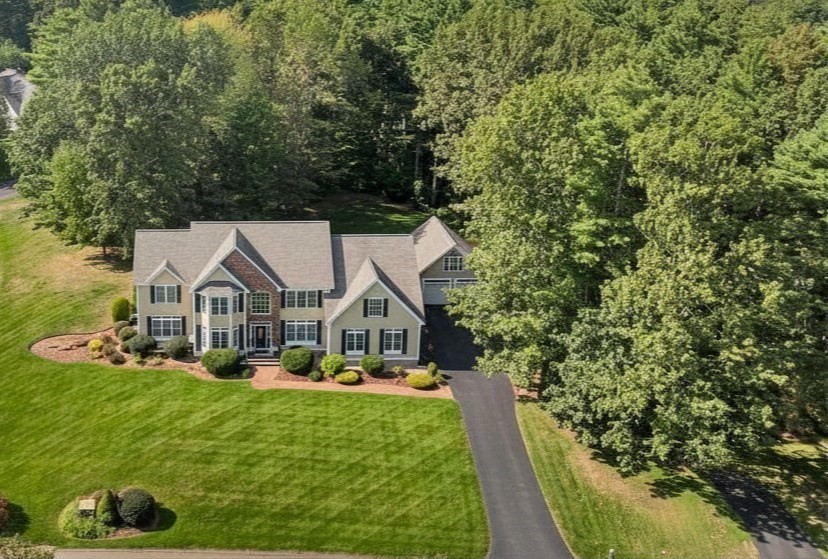 20 Hancock Road Windham, NH 03087 - Photo 2 of 40 Gallery Image 2