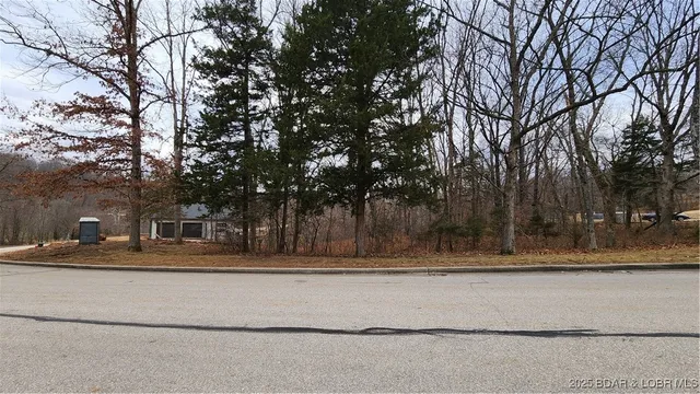 $29,999 | Lot 187 Isleworth Avenue, Lake Ozark, MO 65049