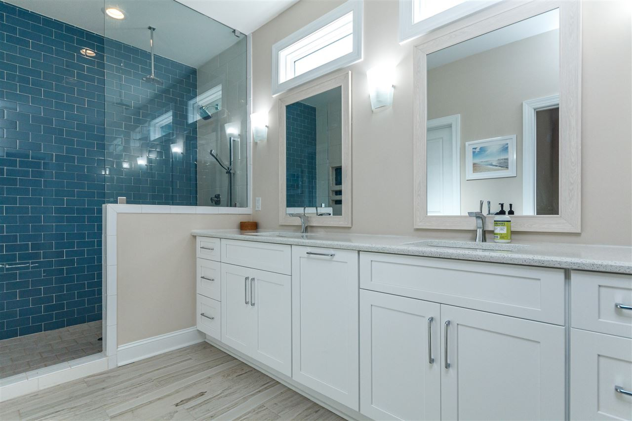 1827 Arlington Street Raleigh, NC 27608 - Photo 18 of 30 Master Bath