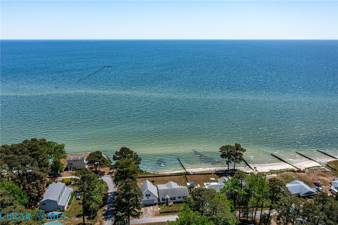 13 Leming Avenue Reedville, VA 22539 - Photo 4 of 50