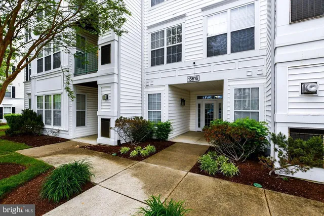 $2,550 | 15616 Everglade Lane, Unit 201, Bowie, MD 20716