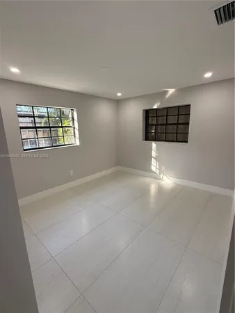 $4,275 | 8772 Southwest 143rd Street, Unit 8772, Palmetto Bay, FL 33176