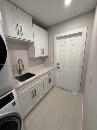 $4,275 | 8772 Southwest 143rd Street, Unit 8772, Palmetto Bay, FL 33176