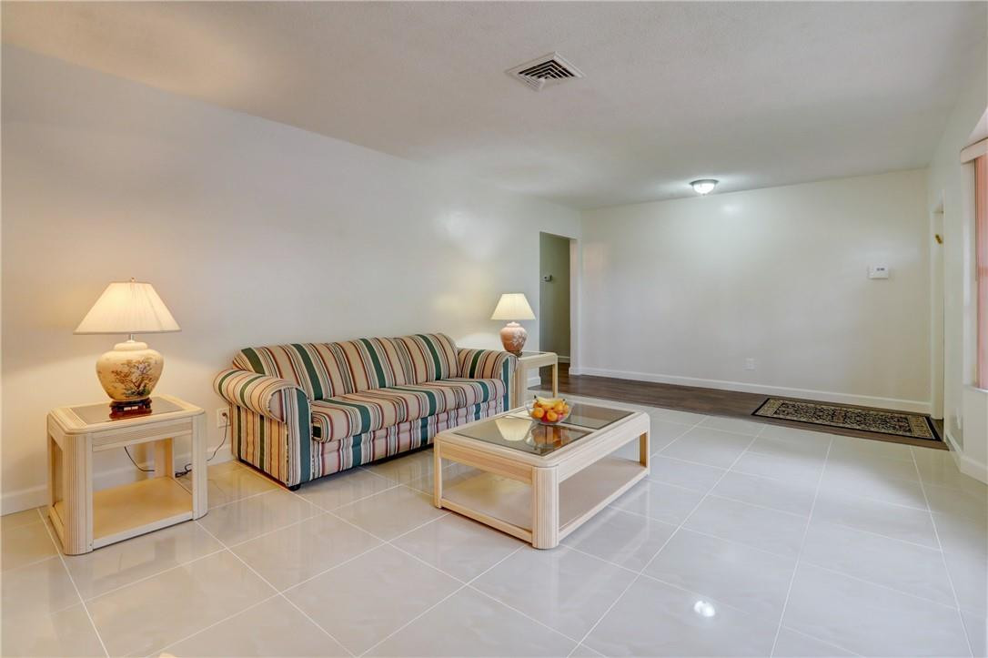 3341 Liberty Street Hollywood, FL 33021 - Photo 5 of 36 Photo 5