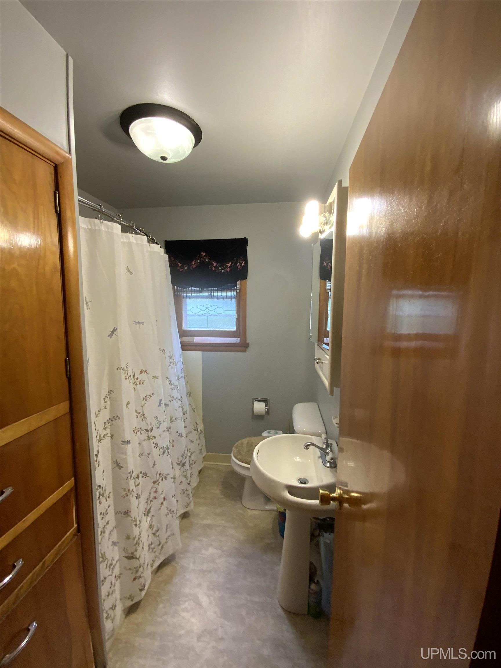 100 North Marigold Street Ishpeming, MI 49849 - Photo 10 of 45