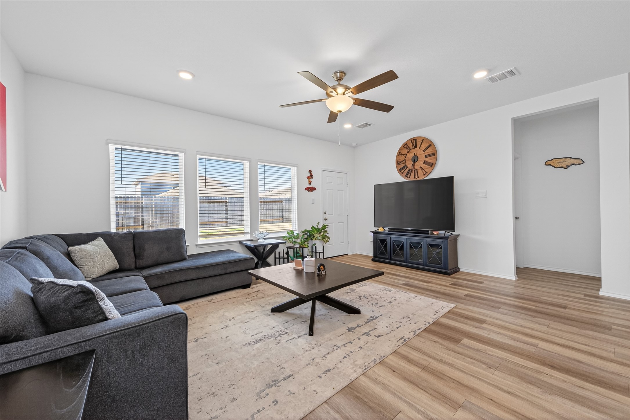 23532 Nectar Crest Heights Splendora, TX 77372 - Photo 2 of 22 Family room