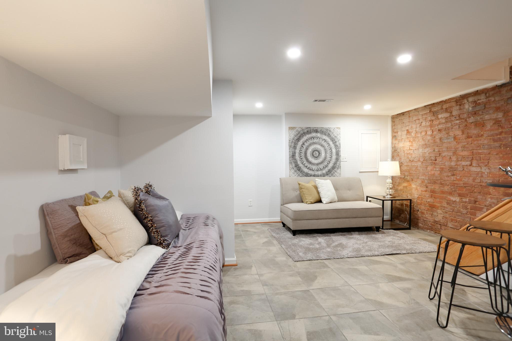 1433 Duncan Street Northeast Washington, DC 20002 - Photo 29 of 31