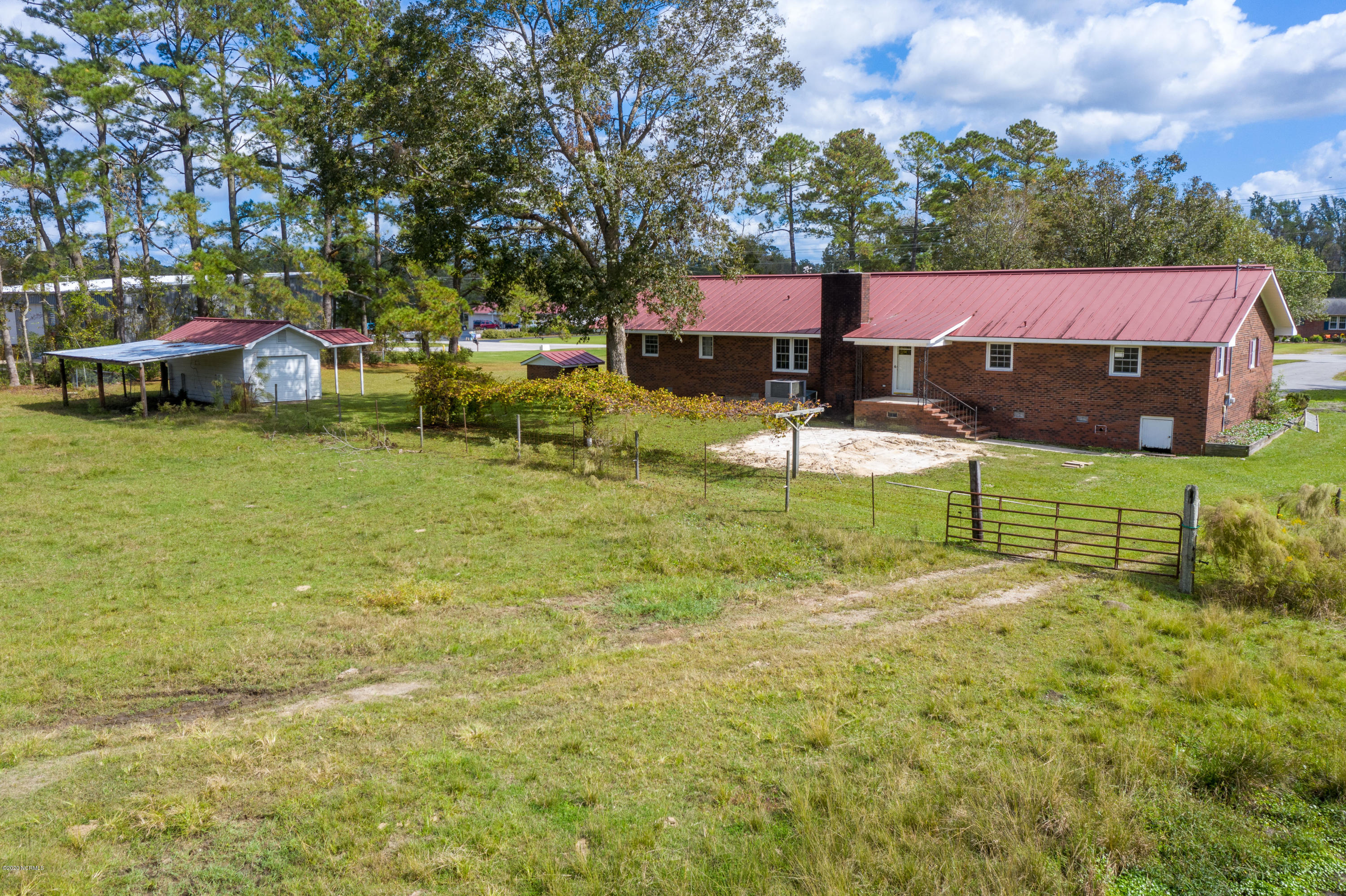 912 Haws Run Road Jacksonville, NC 28540 - Photo 11 of 20 912 Haws Run - aerials_14