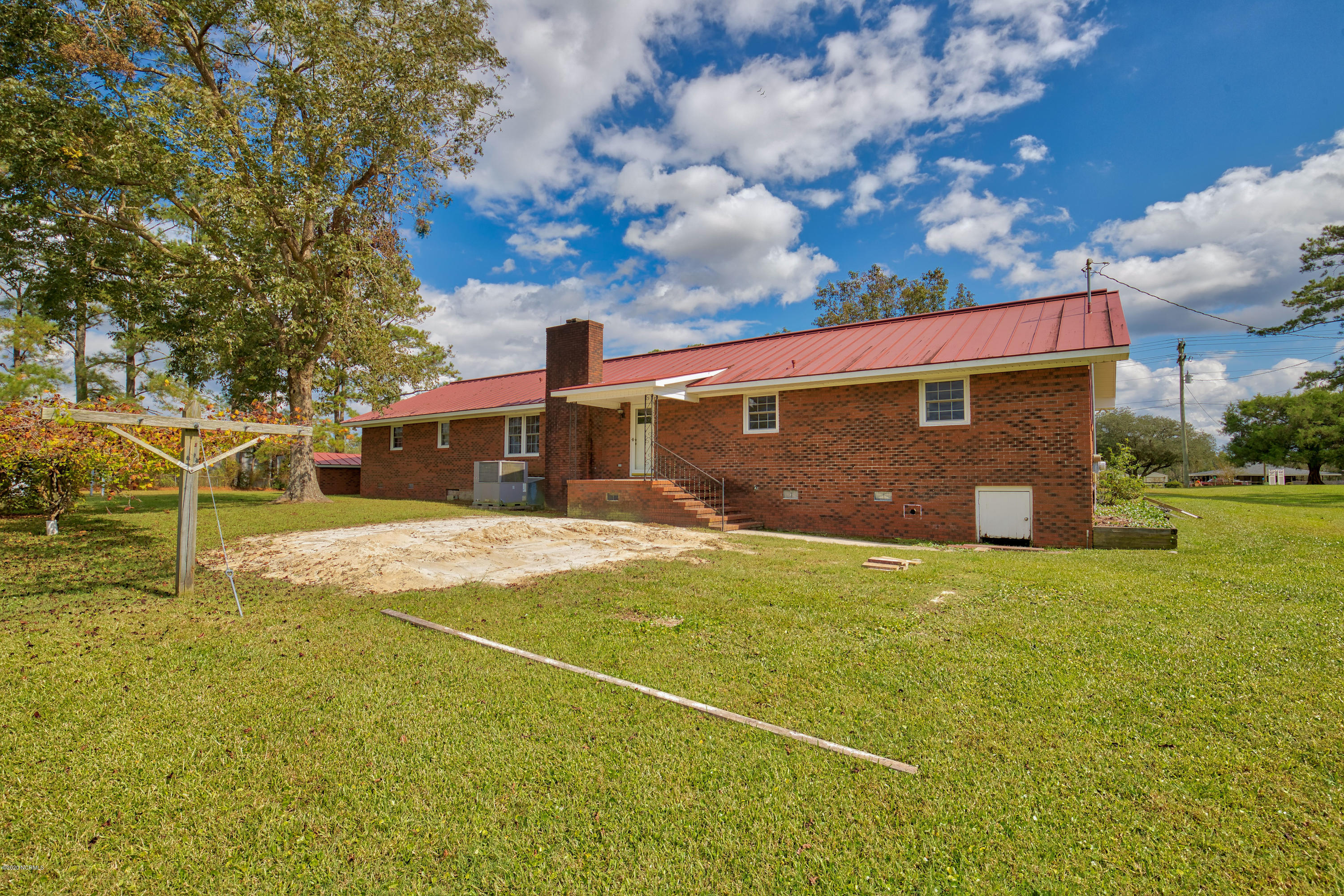 912 Haws Run Road Jacksonville, NC 28540 - Photo 13 of 20 912 Haws Run - Face