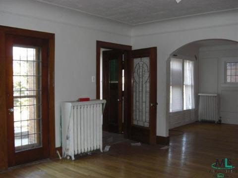 1444 Bishop Road Grosse Pointe, MI 48230 - Photo 6 of 12 330567-5.JPG