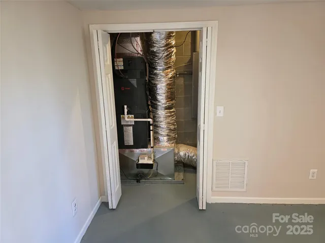 $412,500 | 12 White Squirrel Lane, Hendersonville, NC 28739