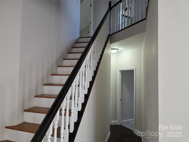 $412,500 | 12 White Squirrel Lane, Hendersonville, NC 28739