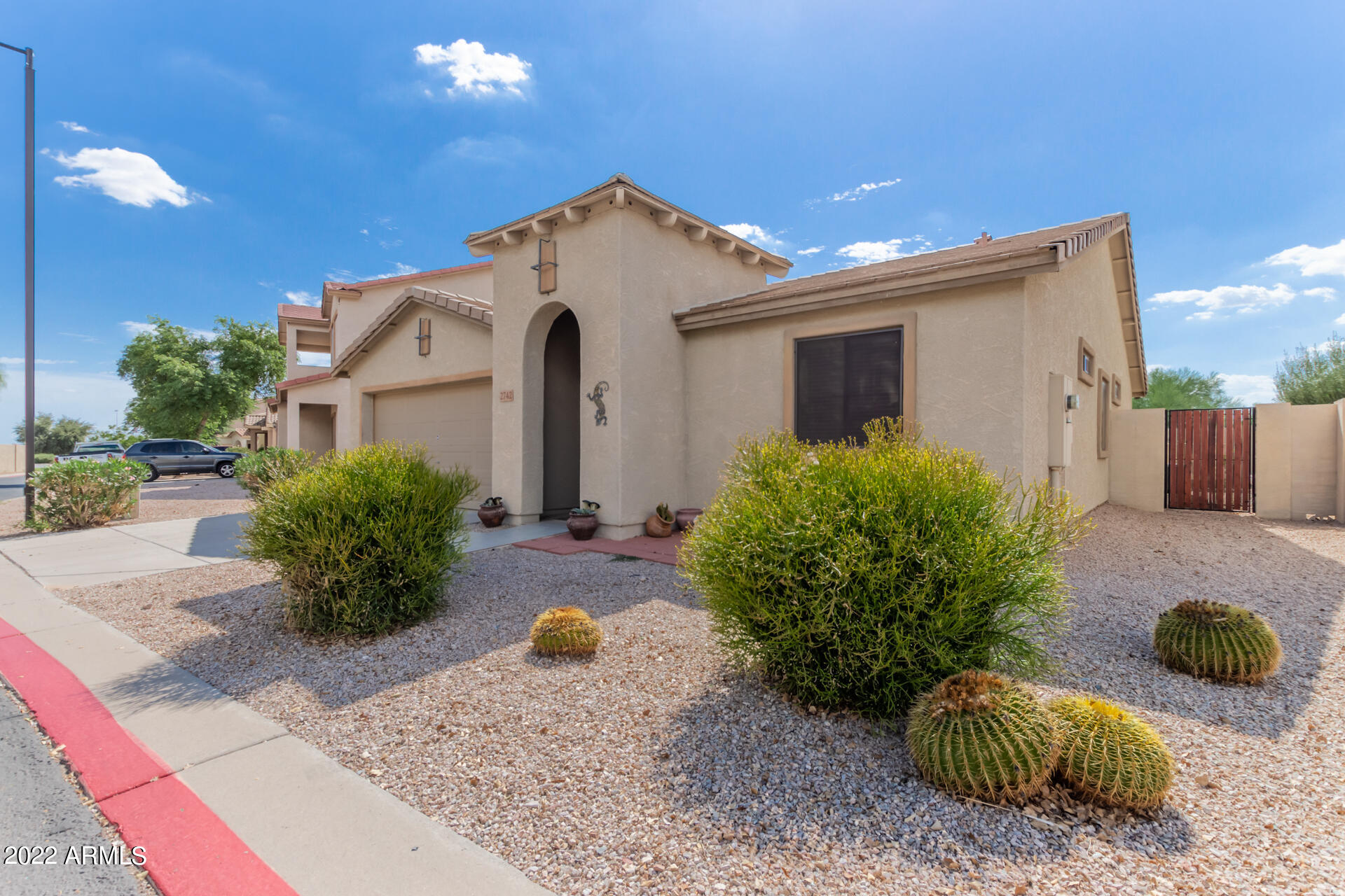 2742 South Powell Road Apache Junction, AZ 85119 - Photo 8 of 34 a view of backyard with plants and outdoor seating