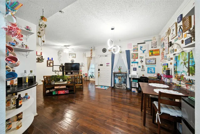 $215,000 | 921 Marine Street, Unit 303, Galveston, TX 77550