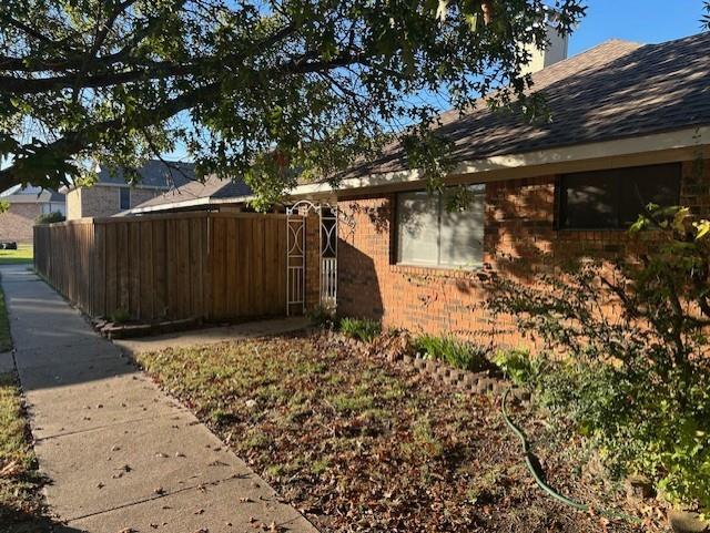 422 South 4th Street Wylie, TX 75098 - Photo 5 of 22 a backyard of a house with lots of green space