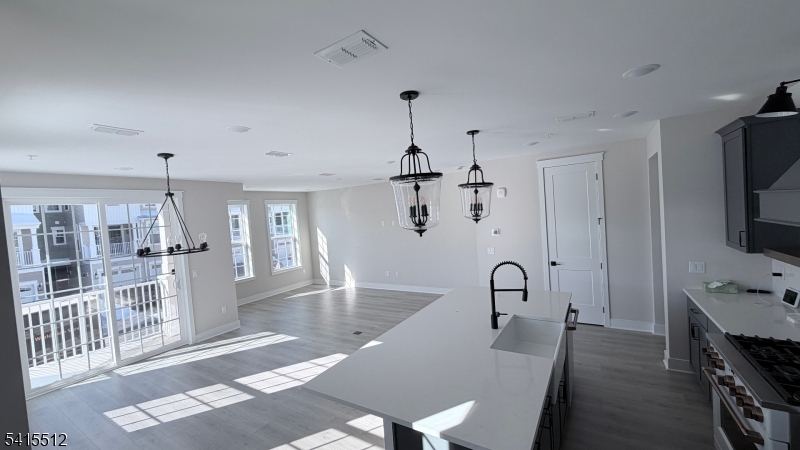 224 Myrtle Road Warren, NJ 07059 - Photo 4 of 14