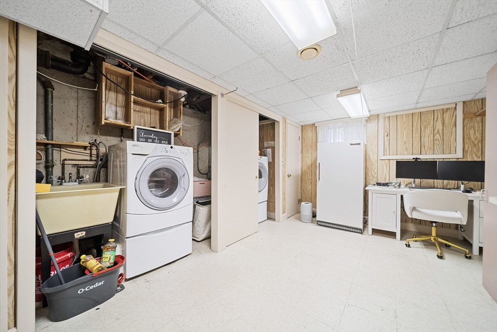 8 Butterworth Road Beverly, MA 01915 - Photo 31 of 37 Gallery Image 31