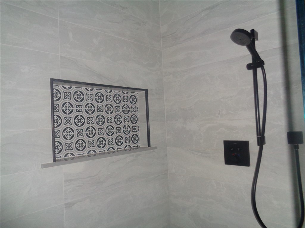 176 Vernon Street Warwick, RI 02889 - Photo 14 of 45