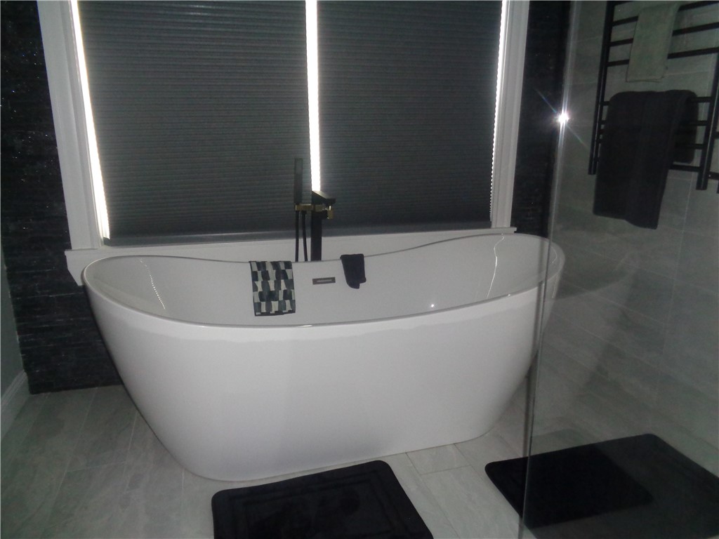 176 Vernon Street Warwick, RI 02889 - Photo 15 of 45