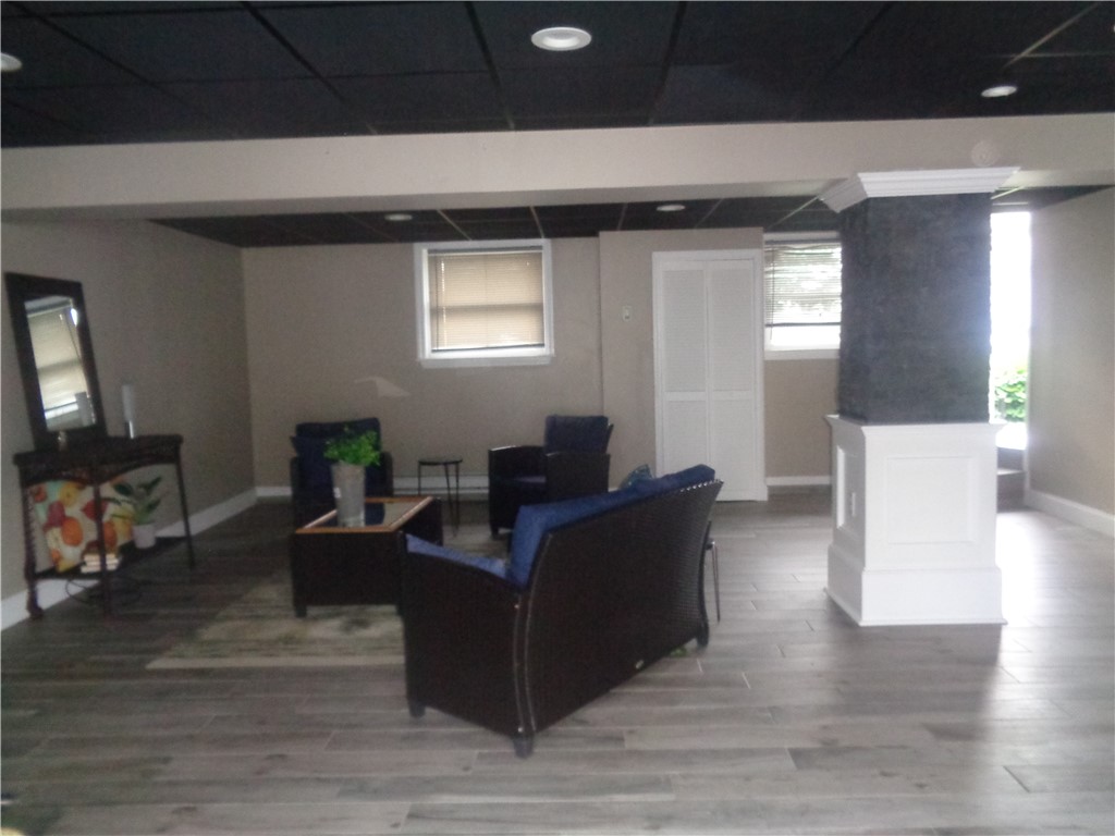 176 Vernon Street Warwick, RI 02889 - Photo 32 of 45