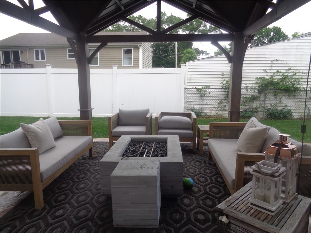 176 Vernon Street Warwick, RI 02889 - Photo 33 of 45