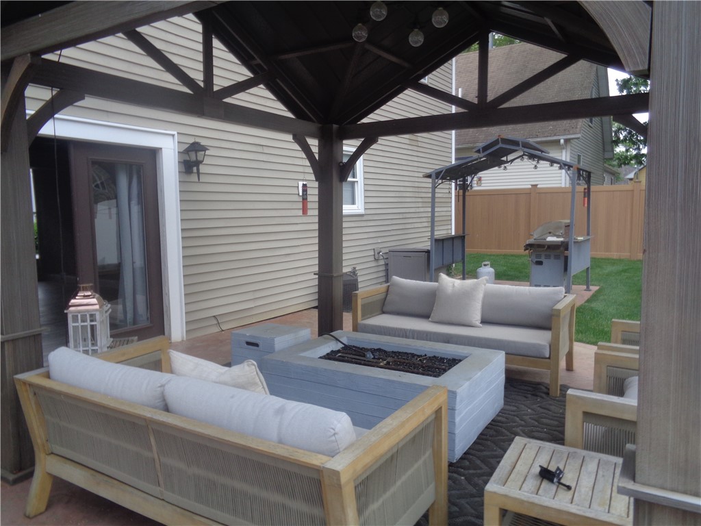 176 Vernon Street Warwick, RI 02889 - Photo 34 of 45