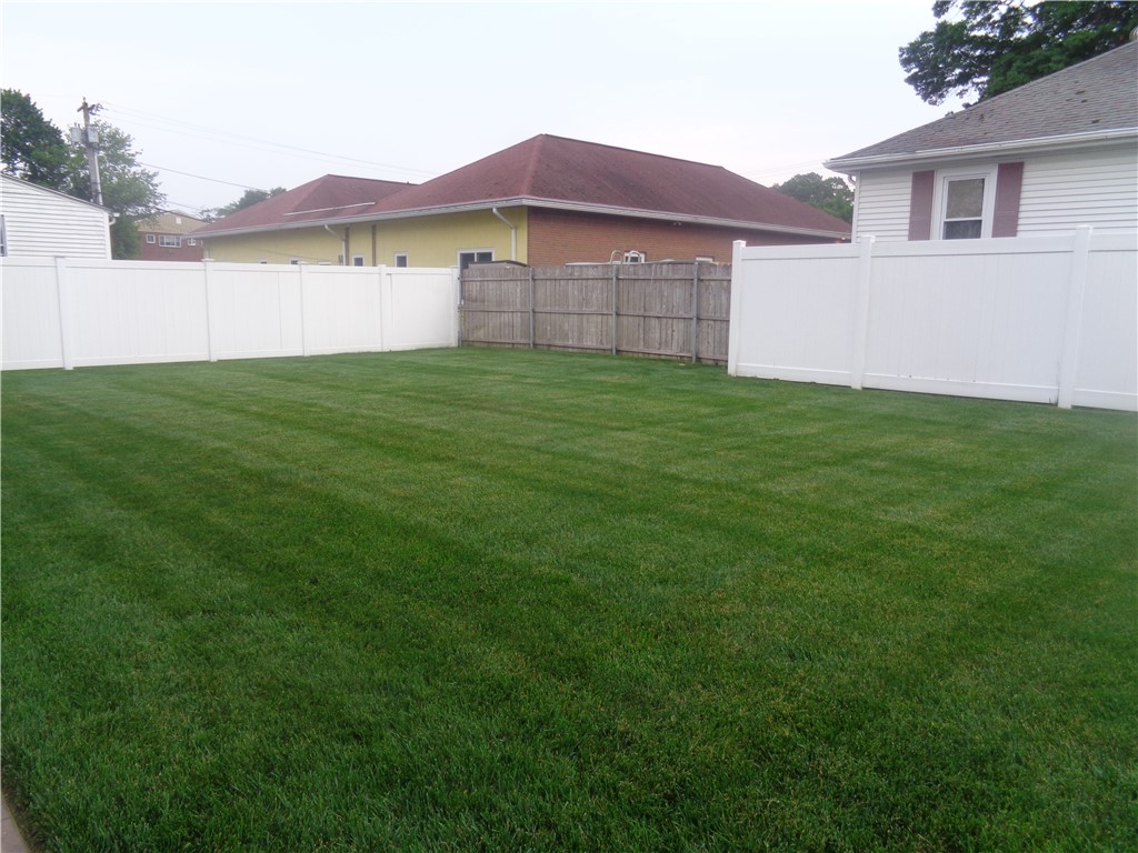 176 Vernon Street Warwick, RI 02889 - Photo 39 of 45