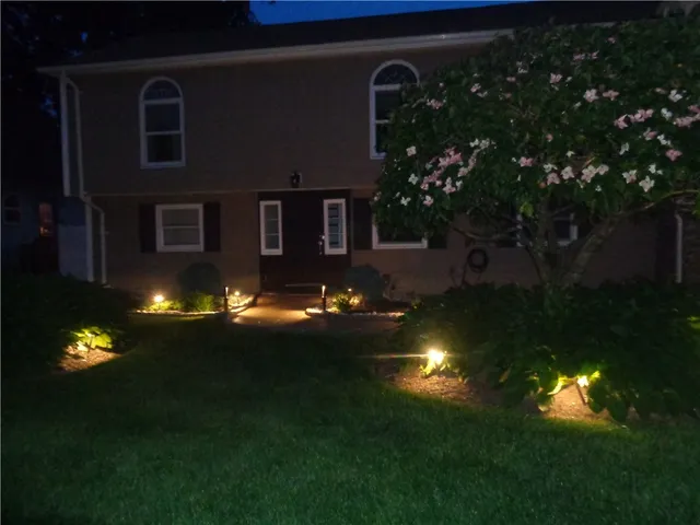 $629,900 | 176 Vernon Street, Warwick, RI 02889