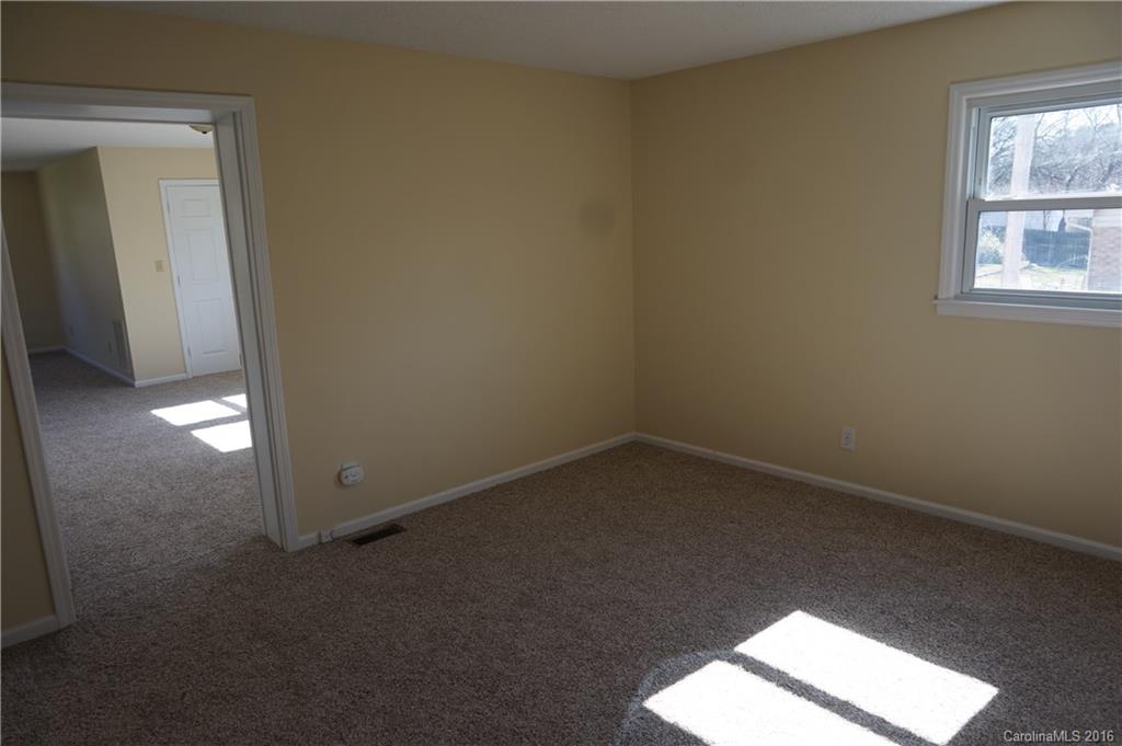 147 Downey Lake Road Dallas, NC 28034 - Photo 11 of 19 Gallery Image 11