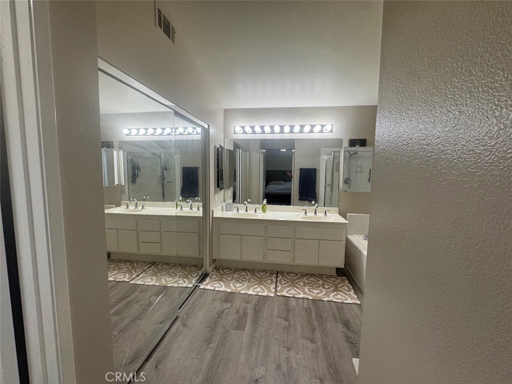 1059 Silvercreek Road Corona, CA 92882 - Photo 43 of 54