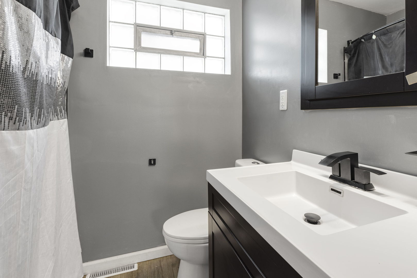 8639 Plainfield Road Lyons, IL 60534 - Photo 16 of 31