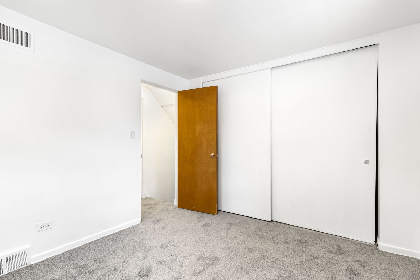 8639 Plainfield Road Lyons, IL 60534 - Photo 18 of 31