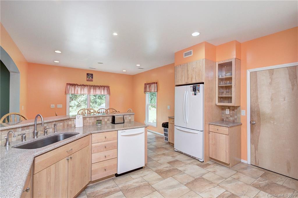 4616 Griffith Road Monroe, NC 28112 - Photo 4 of 40 Gallery Image 4