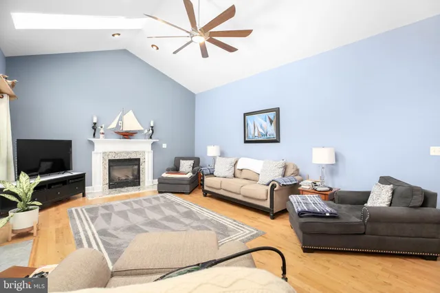 $739,900 | 108 Huntington Hills Lane, Fredericksburg, VA 22401