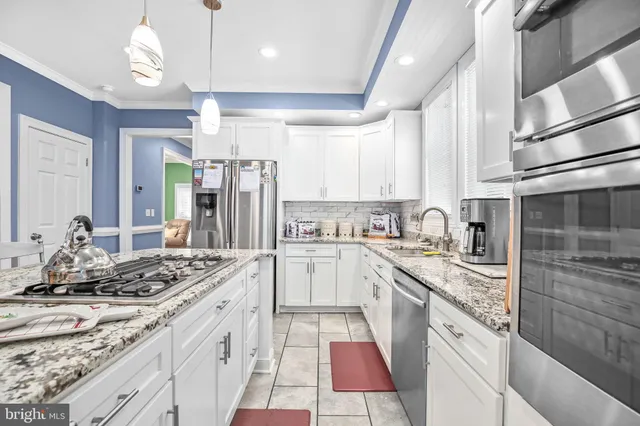 $739,900 | 108 Huntington Hills Lane, Fredericksburg, VA 22401