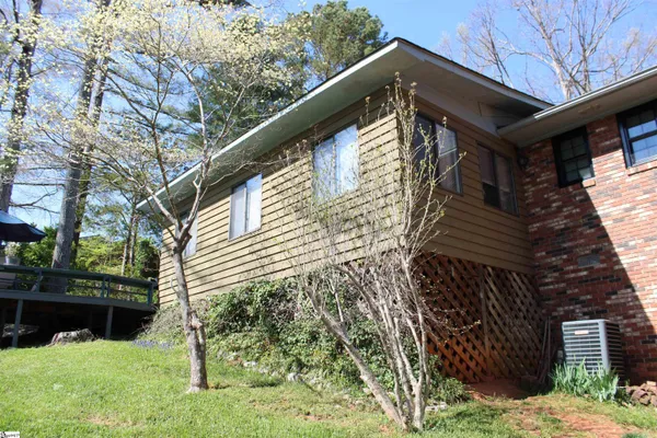 $389,000 | 108 Spring Valley Road, Pickens, SC 29671